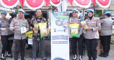 Polri Untuk Masyarakat, Bidpropam Polda Kaltim Gelar Pasar Murah di Balikpapan Selatan